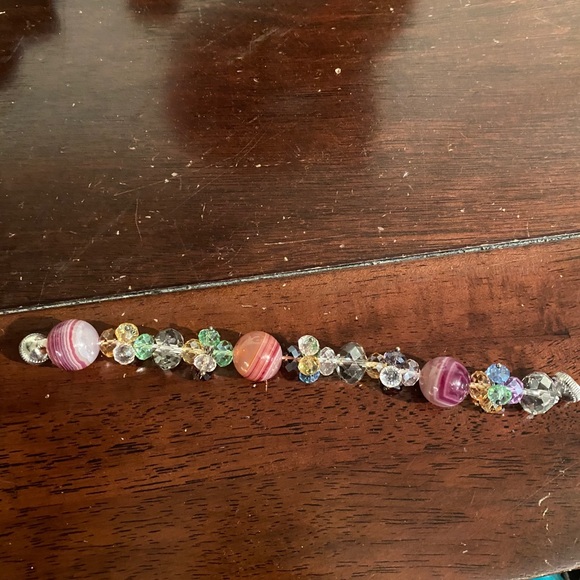 Beaded bracelet with magnetic closure - Picture 2 of 3